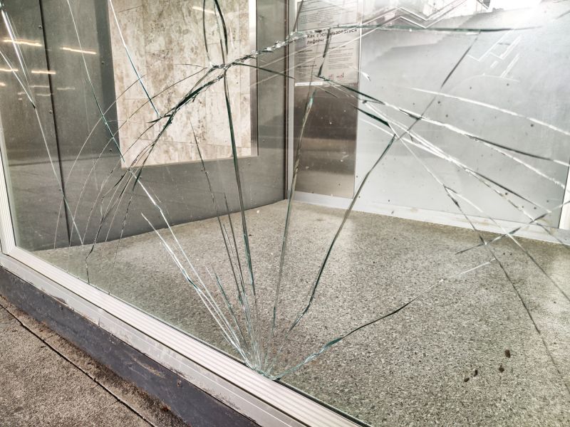 Commercial Window Glass Repair